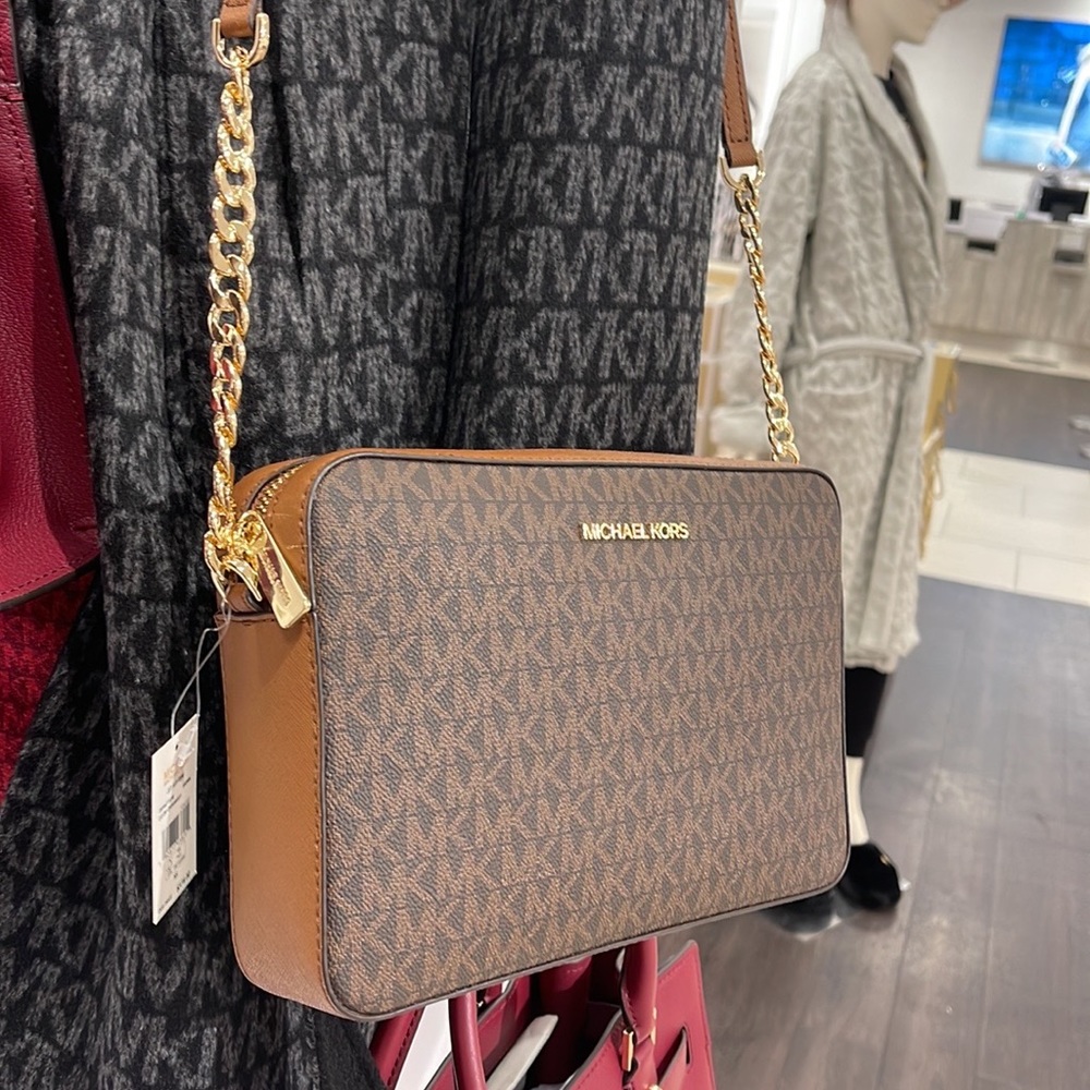 Michael Kors Jet Set Item Large East West Zip Crossbody Brown Signature - Picture 6 of 16